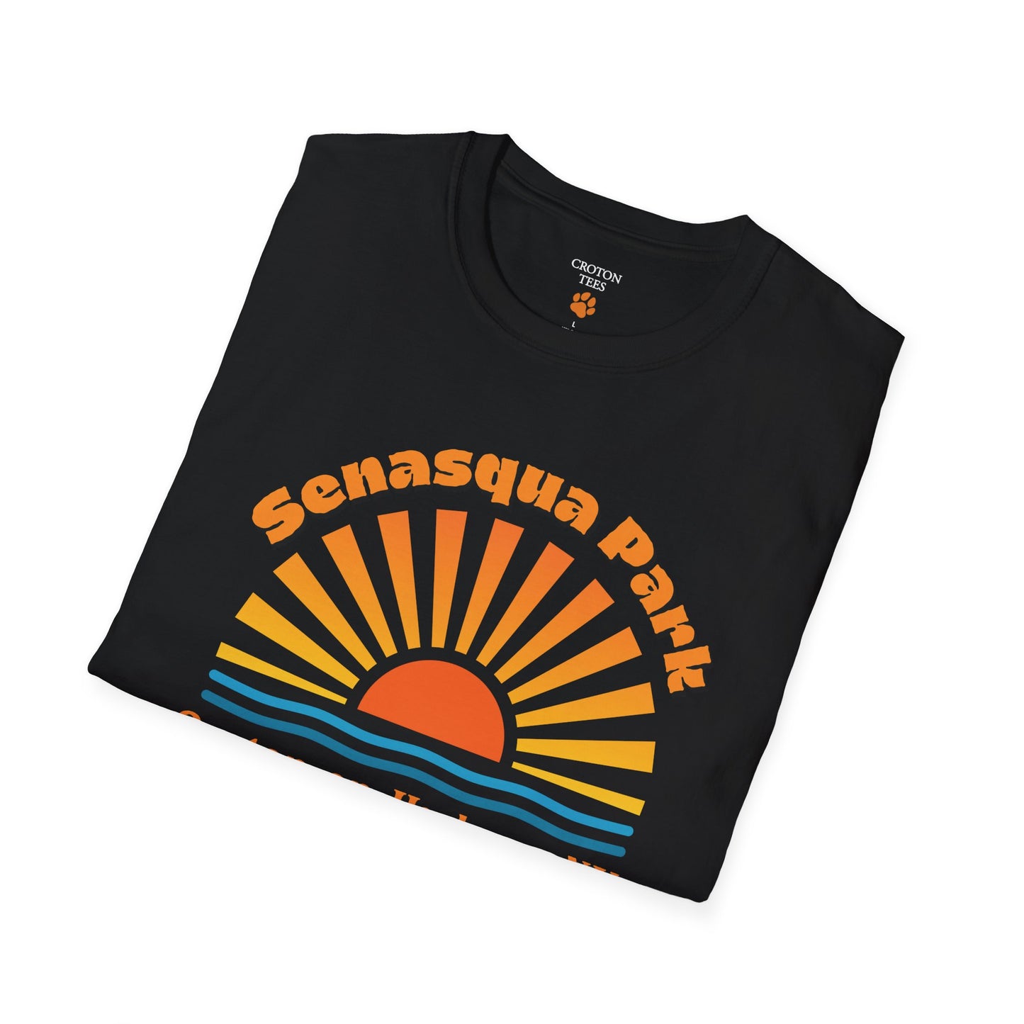 Senasqua Park sunset unisex tee